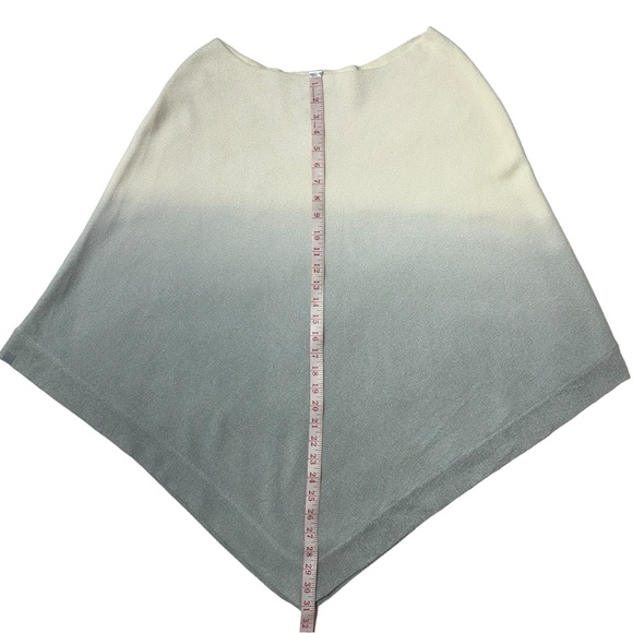 Barefoot Dreams Cozychic Ultra Lite Ocean Breeze Poncho Ombre Waterfall One Size - Picture 15 of 16